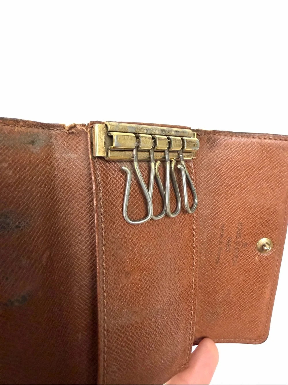 Authentic Louis Vuitton Monogram 4 Key Holder Case
